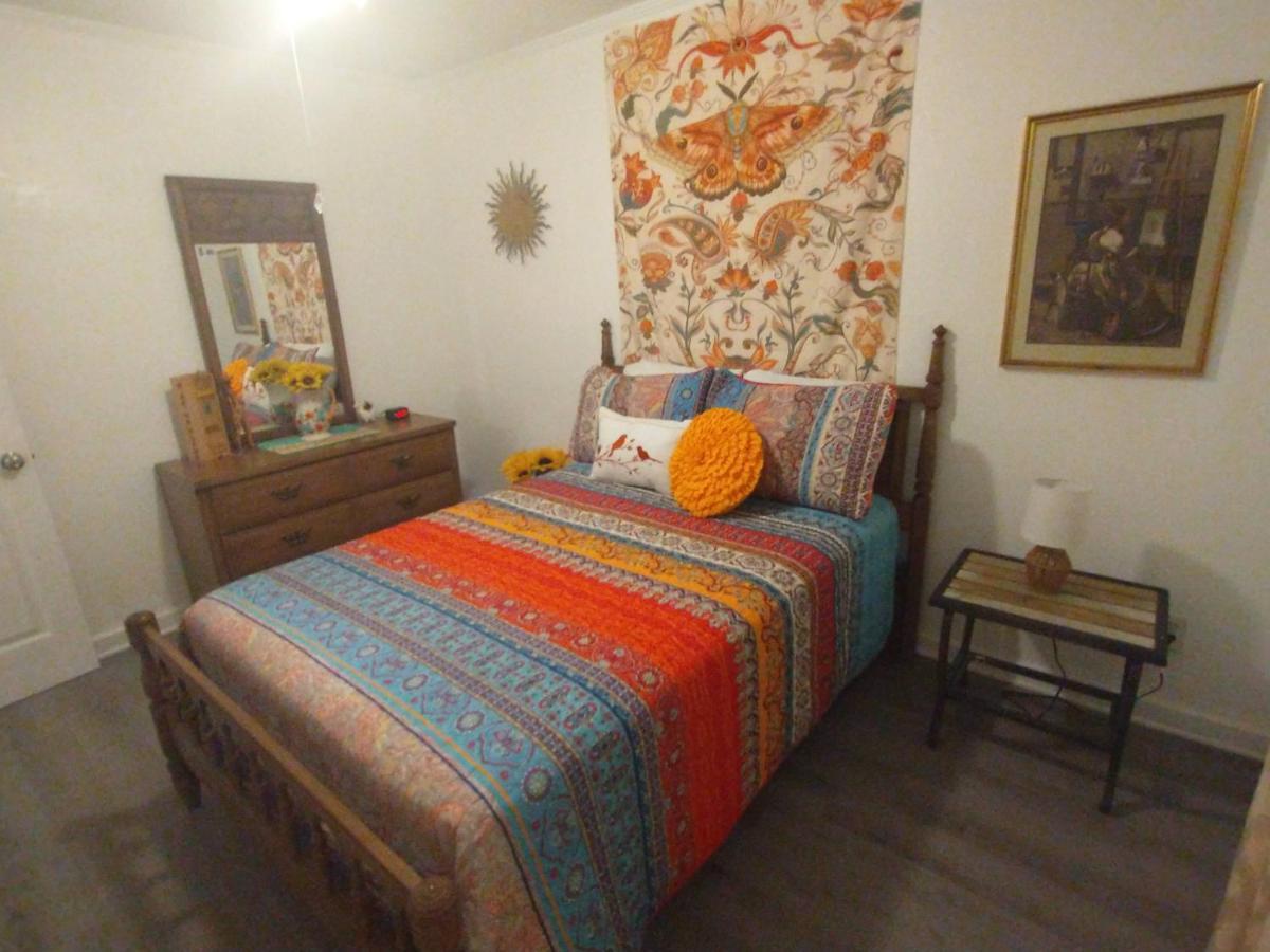 Welcome To Pineapple House! ペンサコーラ エクステリア 写真
